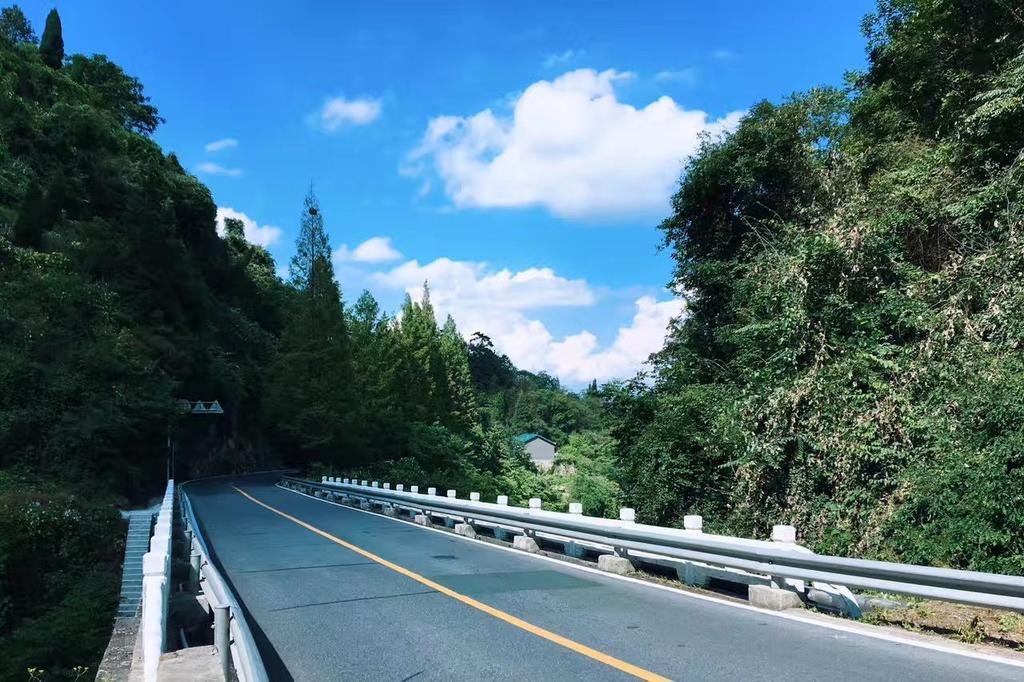 Wudangshan Tianle Hotel Shiyan  Экстерьер фото